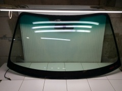 Стекло лобовое ветровое переднее 