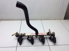 Рампа топливная с форсунками M43b18 в сборе БМВ 3-серии Е36 1991-2000 13641247931