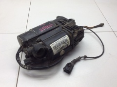 Компрессор пневмоподвески с дефектами 