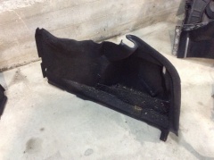 Обшивка багажника боковая правая 