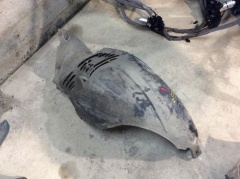 Локер передний правый передняя часть подкрылок 