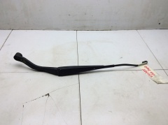 Поводок стеклоочистителя передний левый 