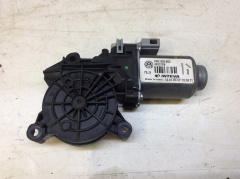 Моторчик стеклоподъемника двери передней правой 