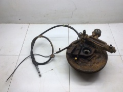 Кулак задний левый со ступицей под барабанный тормоз 