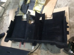 Ковер салона черный задний 