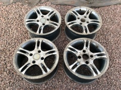 Диски литые R15 4x114.3 7J ET38 dia 67.1 4шт комплект 