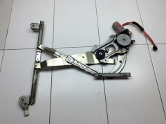 Стеклоподъемник двери передний левый электрический 