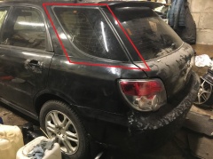 Стекло багажника заднее левое собачник универсал 