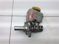 Цилиндр тормозной главный с бачком 