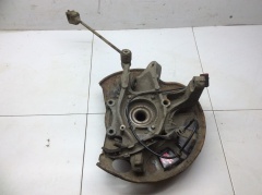 Кулак поворотный задний правый со ступицей 