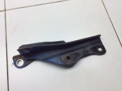 Петля крышки капота левая 