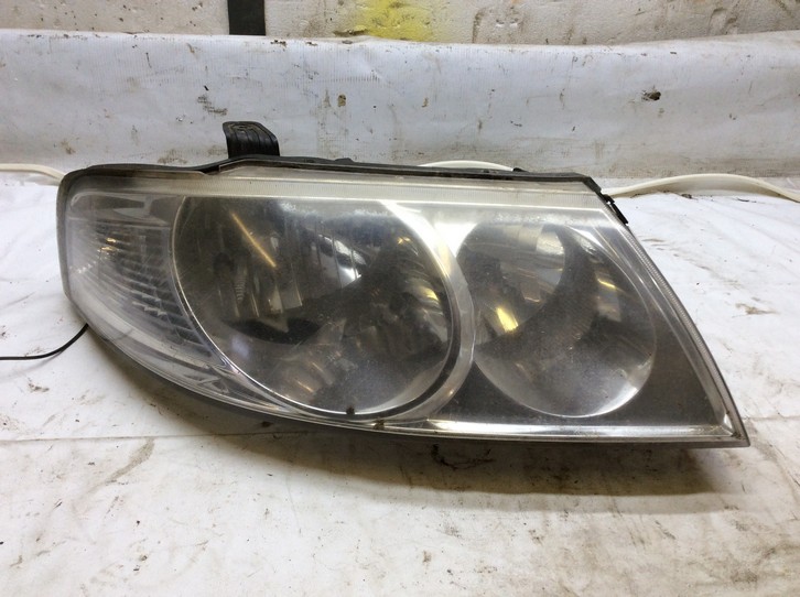 Купить Стекло передней правой фары 2601095F0B для Nissan Almera Classic ...