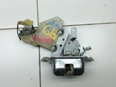 Замок двери багажника с активатором 