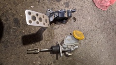 Цилиндр сцепления главный с бачком 