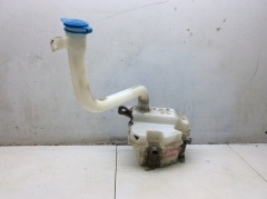 Бачок омывателя лобового стекла с насосами 