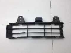 Решетка в передний бампер правая 