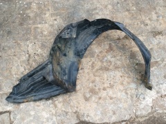 Подкрылок Локер передний правый  