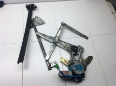 Моторчик стеклоподъемника двери передний левый 