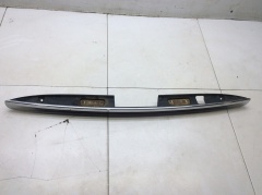 Накладка двери багажника хромированная Мерседес-Бенц Х164 ГЛ-класс 164 кузов 2006-2012 A1647400993