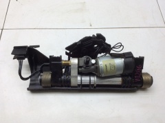 Механизм складывания заднего подголовника 