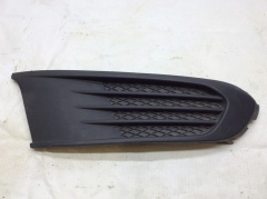 Решетка в бампер правая 