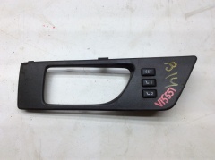 Кнопка памяти сидений с накладкой двери передней левой 