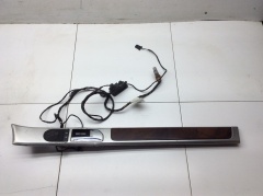 Ручка внутренняя и накладка двери передней правой 