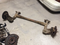 Балка задняя подвески с ступицами под дисковые тормоза 