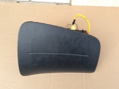 Подушка безопасности в торпедо SRS AirBag пассажирская 