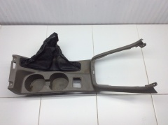 Накладка на центральную консоль с подстаканниками 