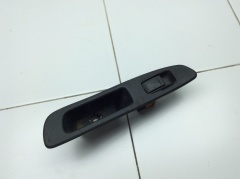 Накладка обшивки задней левой двери с кнопкой 