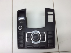 Блок мультимедийный MMI 