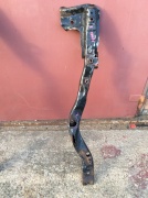 Балка передняя продольная правая с дефектом 