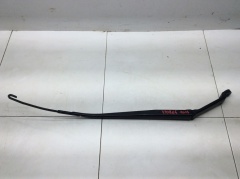 Поводок стеклоочистителя передний правый Хендай Туксон 1-поколения 2004-2010 983212E001