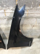 Крыло переднее правое черное 