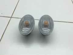 Повторитель поворота на крыло левый правый 