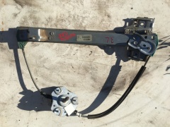 Стеклоподъемник задний левый 