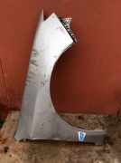 Крыло переднее правое с дефектами 