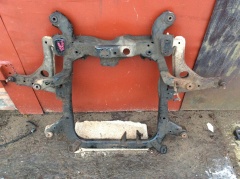 Балка подмоторная подрамник передний 