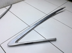 Молдинг заднего кузовного глухого стекла правого 