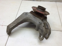 Кулак поворотный задний левый со ступицей 