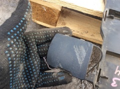 Заглушка буксировочной петли заднего бампера 