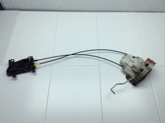 Замок двери передней правой 