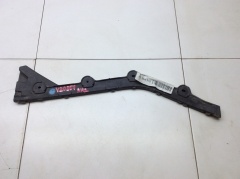 Направляющая заднего бампера правая 