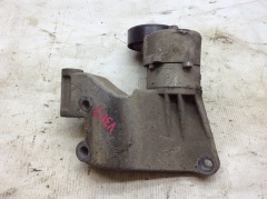 Кронштейн генератора 