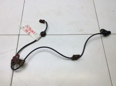 Датчик ABS передний правый 