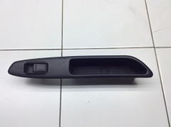 Блок управления стеклоподъемником двери задний левый 