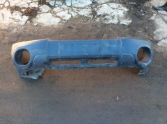 Бампер передний с дефектами 