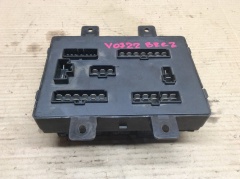 Блок предохранителей салонный 