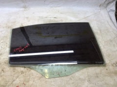 Стекло двери задней правой  